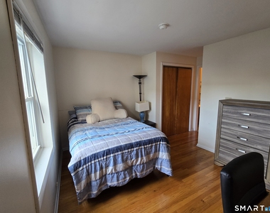 1118 Main Street - Photo Thumbnail 9
