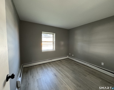 85 Union Avenue - Photo Thumbnail 5