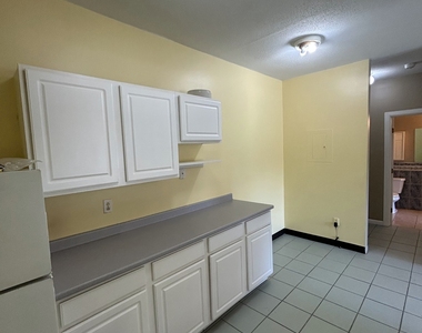 1064 Poquonnock Road - Photo Thumbnail 9