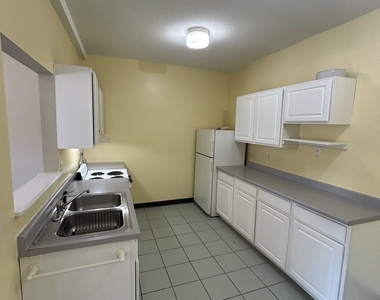 1064 Poquonnock Road - Photo Thumbnail 4