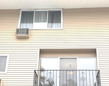 1660 Farmington Avenue - Photo Thumbnail 2