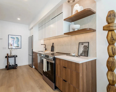 953 Dean Street - Photo Thumbnail 2