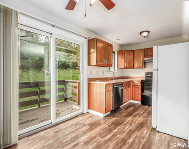 157 Shelter Rock Road - Photo Thumbnail 7
