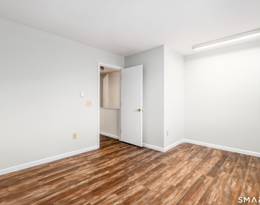 157 Shelter Rock Road - Photo Thumbnail 20