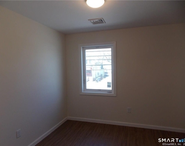 94 Lebanon Avenue - Photo Thumbnail 12