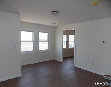 94 Lebanon Avenue - Photo Thumbnail 6