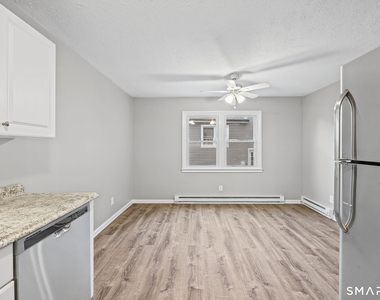 6 Irving Place - Photo Thumbnail 11
