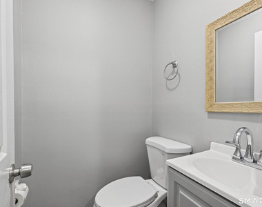 6 Irving Place - Photo Thumbnail 12