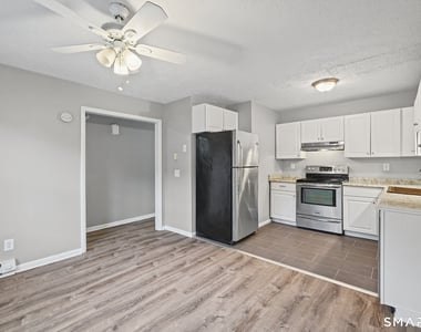 6 Irving Place - Photo Thumbnail 7