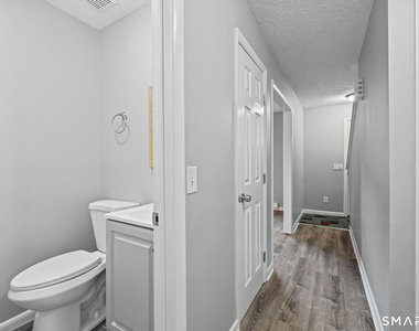 6 Irving Place - Photo Thumbnail 13