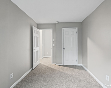6 Irving Place - Photo Thumbnail 19