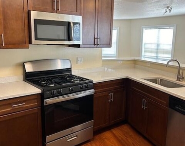 488 Bedford Street - Photo Thumbnail 13