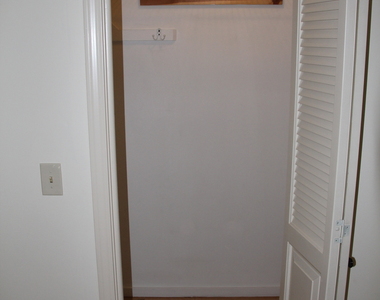 45 Tunxis Village - Photo Thumbnail 21
