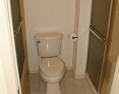 45 Tunxis Village - Photo Thumbnail 30
