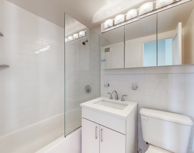 145 East 16th Street - Photo Thumbnail 4