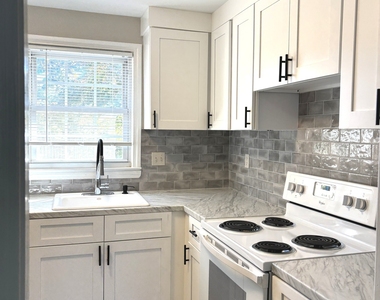 7 Brickyard Road - Photo Thumbnail 6