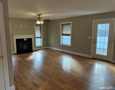 22 Hunters Lane - Photo Thumbnail 10