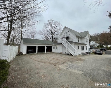 12 Maple Street - Photo Thumbnail 3
