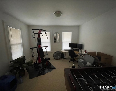 12 Maple Street - Photo Thumbnail 16