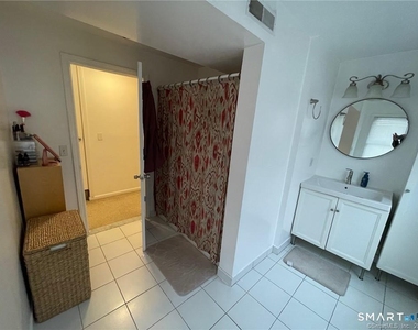 12 Maple Street - Photo Thumbnail 24