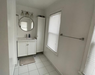 12 Maple Street - Photo Thumbnail 25