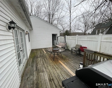 12 Maple Street - Photo Thumbnail 6
