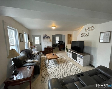 12 Maple Street - Photo Thumbnail 13