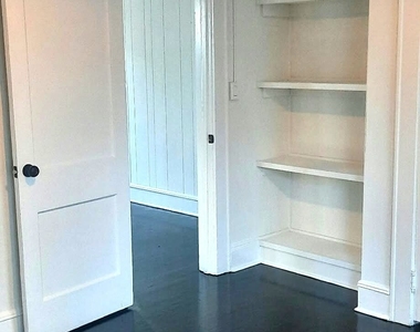 144 Colonial Road - Photo Thumbnail 5