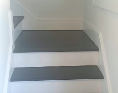 144 Colonial Road - Photo Thumbnail 11