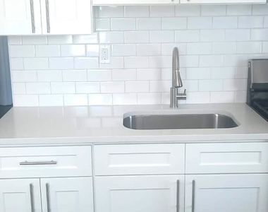 144 Colonial Road - Photo Thumbnail 23