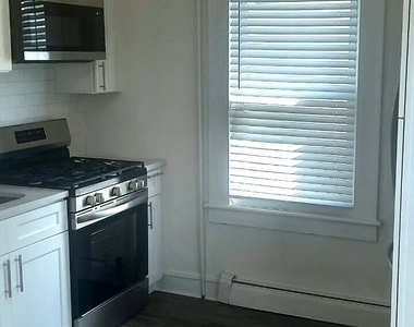 144 Colonial Road - Photo Thumbnail 28
