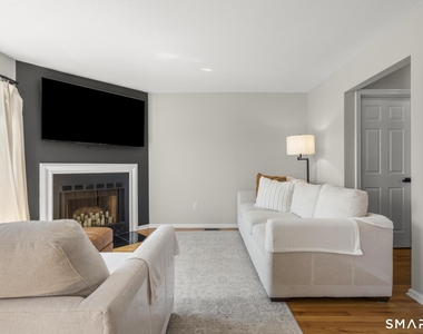 18 Tulip Drive - Photo Thumbnail 12