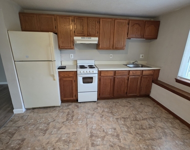 2743 Main Street - Photo Thumbnail 1