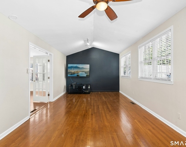 375 Hope Street - Photo Thumbnail 7