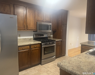 94 Oak Forest Drive - Photo Thumbnail 22