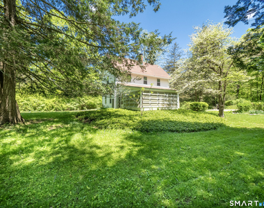 209 Peaceable Street - Photo Thumbnail 23