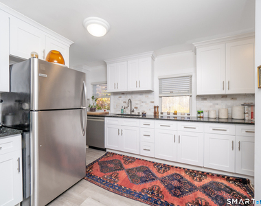 209 Peaceable Street - Photo Thumbnail 5