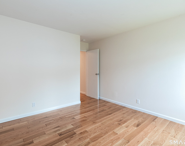 55 Lawson Lane - Photo Thumbnail 16