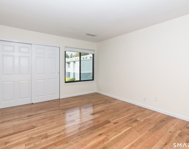 55 Lawson Lane - Photo Thumbnail 12