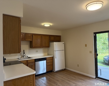 15 Lee Avenue - Photo Thumbnail 2