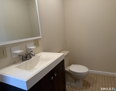 15 Lee Avenue - Photo Thumbnail 5