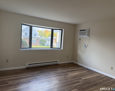 15 Lee Avenue - Photo Thumbnail 3
