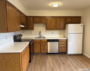 15 Lee Avenue - Photo Thumbnail 1