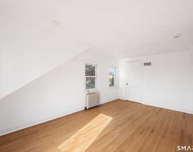 3 Devon Avenue - Photo Thumbnail 14