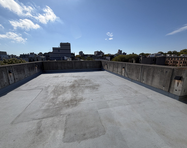85 Rogers Avenue - Photo Thumbnail 18