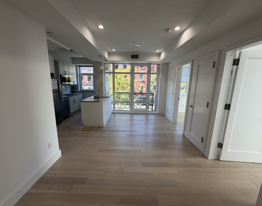 85 Rogers Avenue - Photo Thumbnail 6