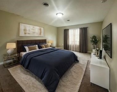 10315 Lindberg Avenue - Photo Thumbnail 2