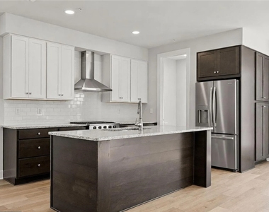 608 Canopy Way - Photo Thumbnail 1