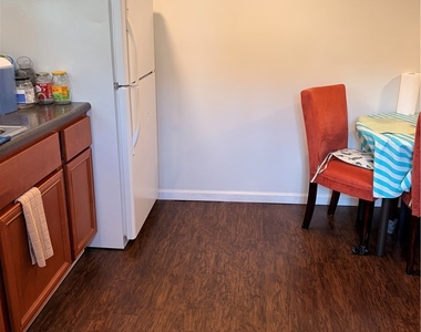 61 Pointview Rd Unit A - Photo Thumbnail 16