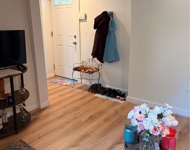 61 Pointview Rd Unit A - Photo Thumbnail 4